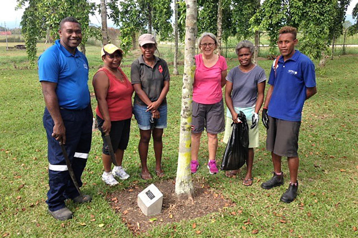 APTC_staff_and_Alumni_executive_members_during_the_first_garden_bee_activity_at_the_Memorial_Garden